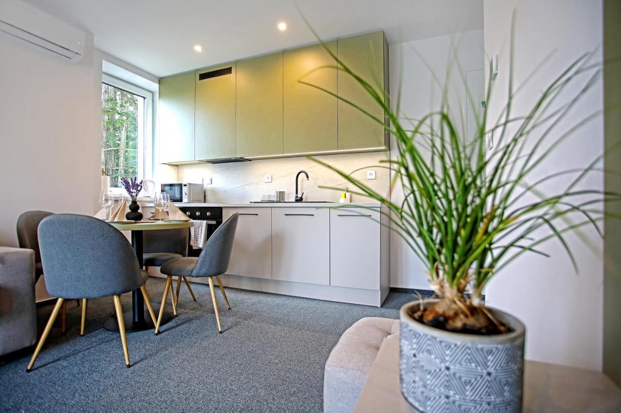 Home Apartments Liptov Liptovský Mikuláš Eksteriør bilde